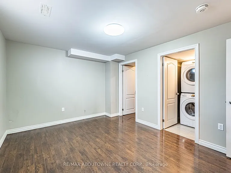 22 Ryan St #BASEMENT — Photo 14