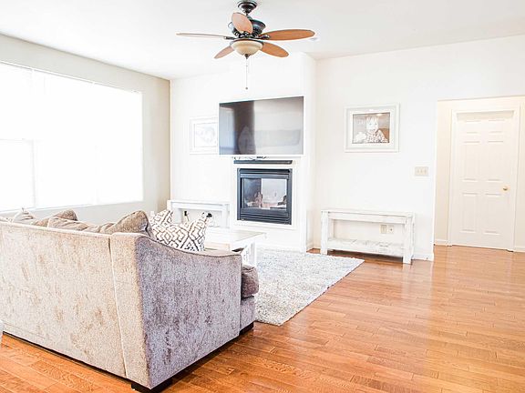 4th image of 5982 Springcrest Way