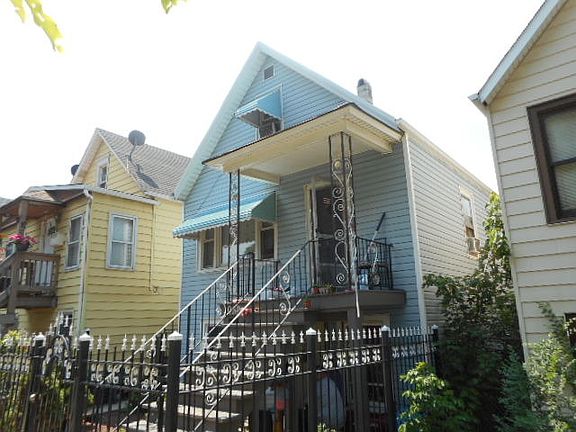 3rd image of 4052 S Artesian Ave #2