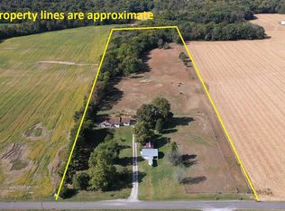 5881 Autumn Rd, Walsh, IL 62297