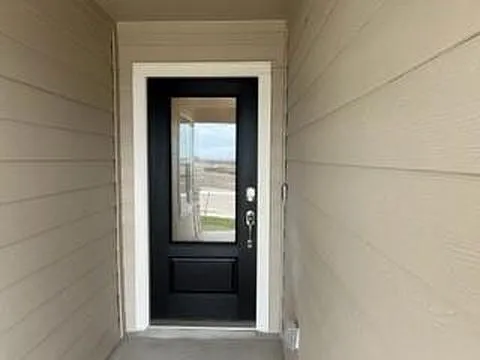1236 Treehouse Ln — Photo 3