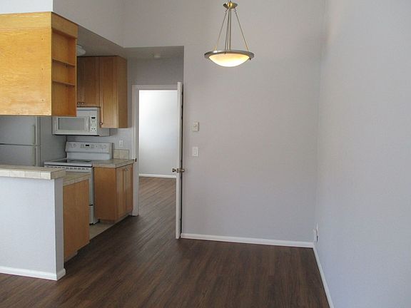 2nd image of 2228 Chatsworth Blvd APT 6