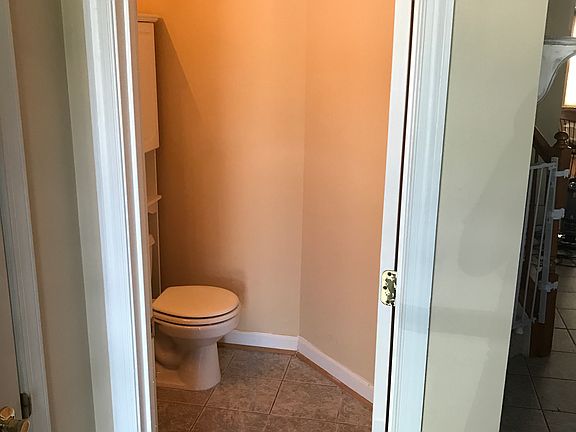 2nd image of 6137 Baldridge Cir