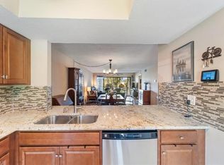 141 Cypress Way E APT D, Naples, FL 34110
