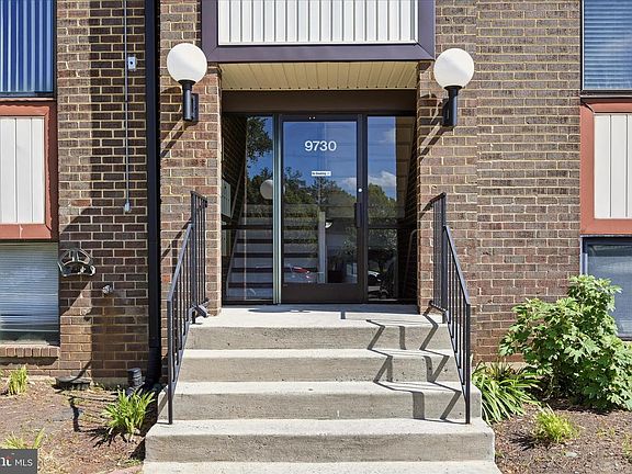 3rd image of 9730 Kingsbridge Dr APT 303