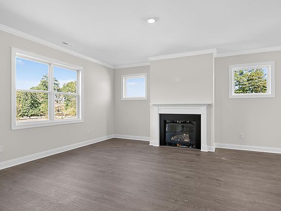 7th image of this home