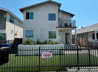 702 W 45th St #1/2, Los Angeles, CA 90037