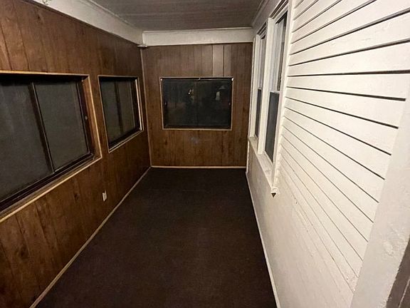 5th image of 2821 W Concordia Ave