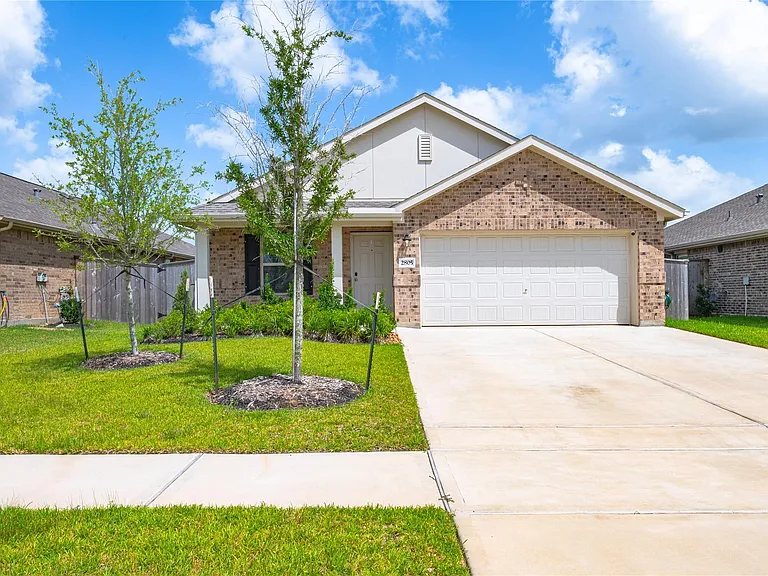 2805 Fountain Woods Dr — Photo 6