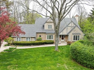 5212 W Donges Ln, Brown Deer, WI 53223