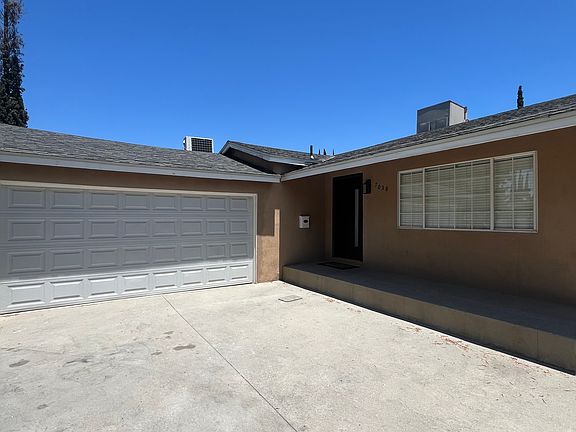 2nd image of 7038 Bellaire Ave