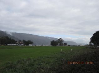 1022 Lower Pacific Dr, Whitethorn, CA 95589