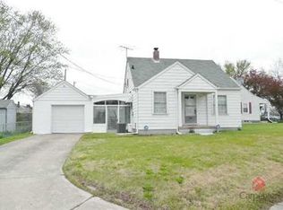 604 Marine Dr, Anderson, IN 46016