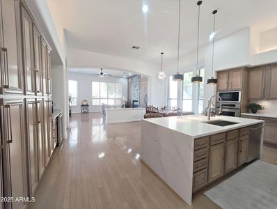 136 E DESERT WIND Drive, Phoenix, AZ, 85048
