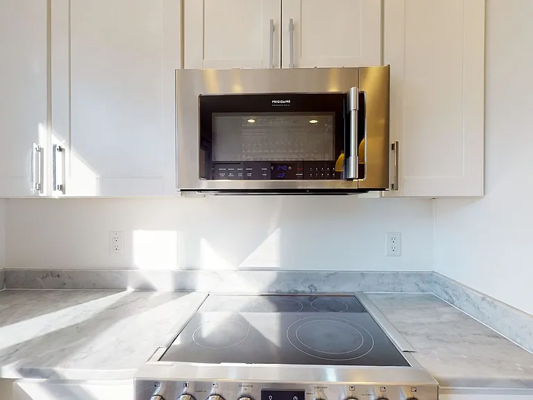 3306 9th St NE #1 — Photo 16