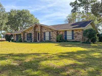 8433 Fairway Dr, Pineville, LA, 71360