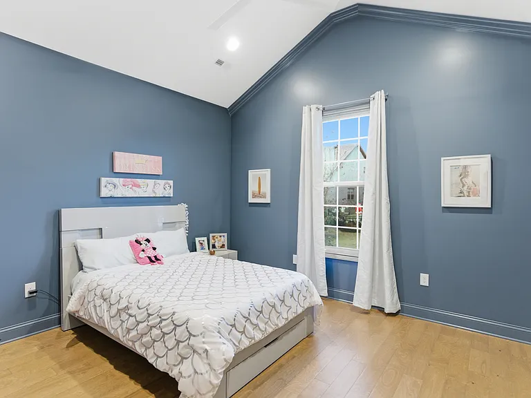 8513 Sunscape Ln — Photo 32