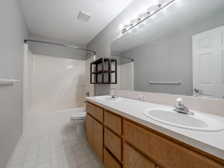3639 NW 32nd Ave — Photo 17