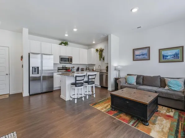 503 S Rollie Ave #4B, Fort Lupton, CO 80621
