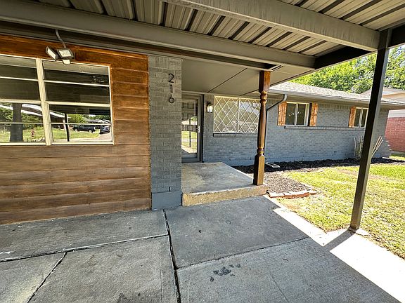 5th image of 216 S Norman Ave