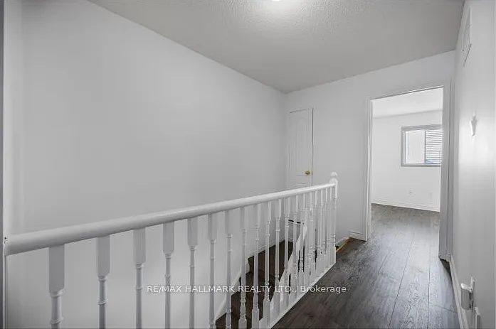 19 Parktree Dr — Photo 17