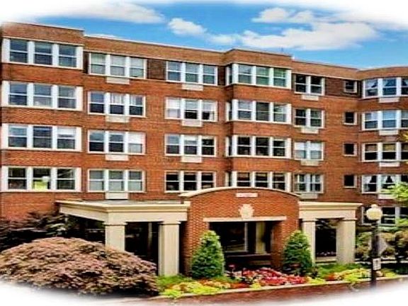 2nd image of 2500 Q St NW APT 213