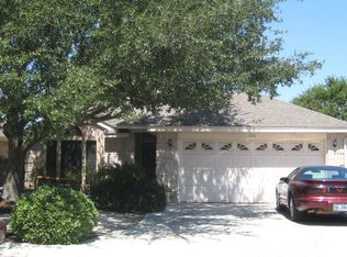 1518 Eastridge Pkwy, Seguin, TX 78155