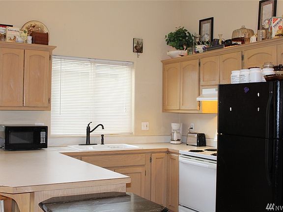 4th image of 6001 102nd St NE