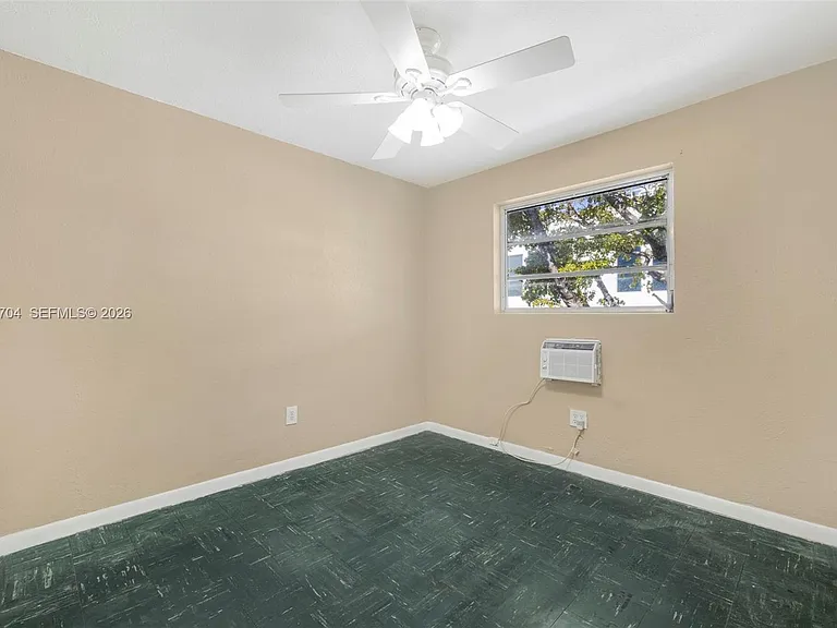 126 SW 18th Ave #11 — Photo 11