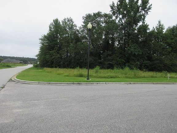 4th image of 16 Brushwood Ct