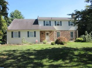 860 Belfry Dr, Blue Bell, PA 19422