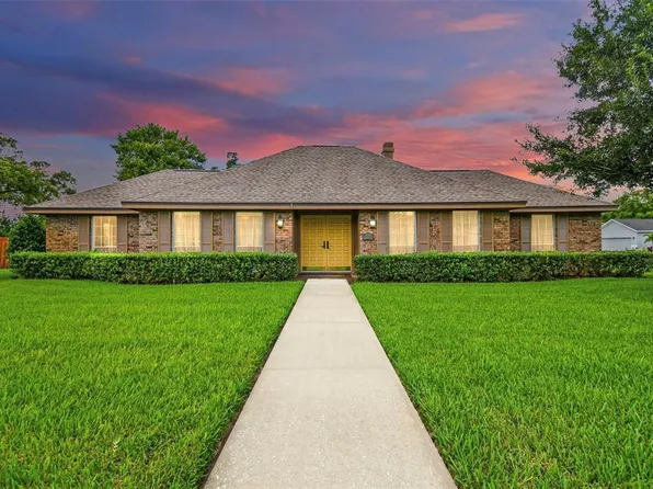 1709 Teakwood Dr, Plant City, FL 33563