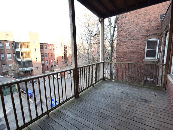 2nd image of 9 Strathmore Rd #8