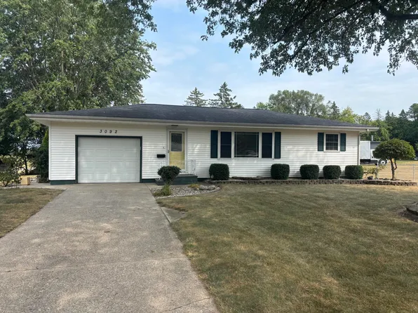 3092 Emery Ln, Ravenna, MI 49451