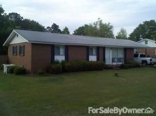 199 E Peter St, Cochran, GA 31014