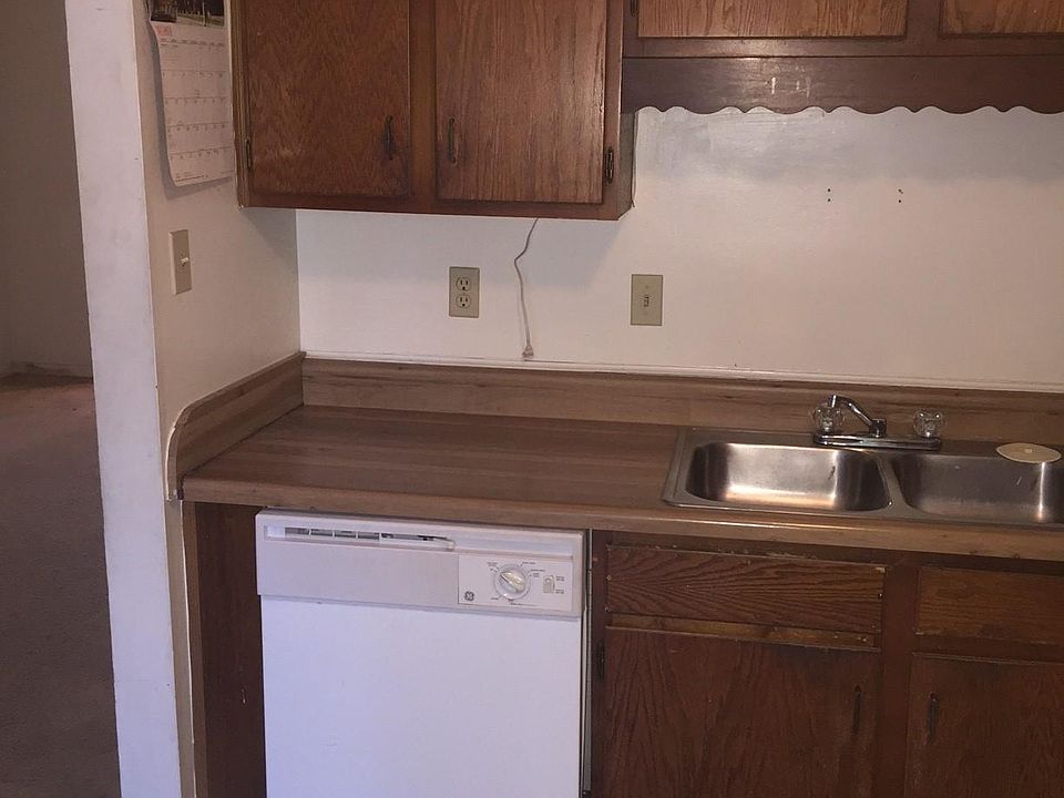2nd image of 436 Indian Summer Ln