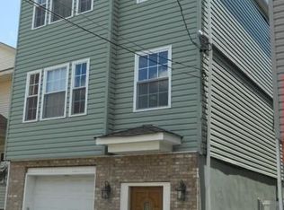 37 Vineyard Pl, Passaic, NJ 07055