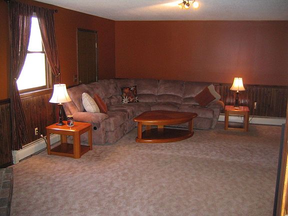 4th image of 38 Shaughnessy Dr