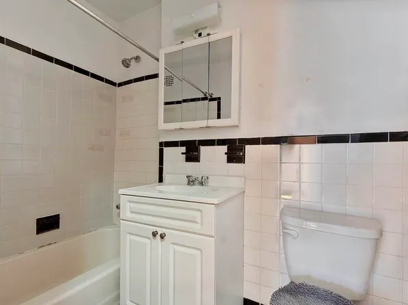 1130 Stadium Avenue image 6 of 10