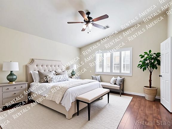 2nd image of 219 W Calle Patio Lindo
