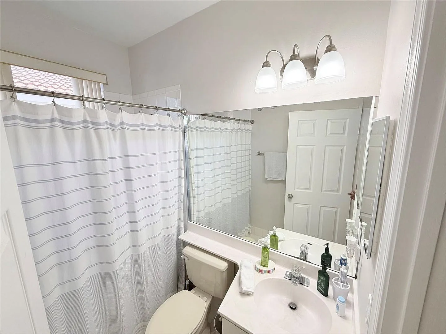 4965 Sw 153rd Ave #4965 Davie, Fl 33331 — Photo 4