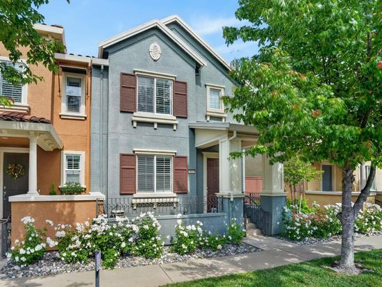 3033 Parkham Dr, Roseville, CA 95747