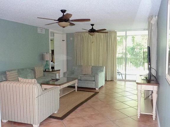 4th image of 8201 Marina Villas Dr