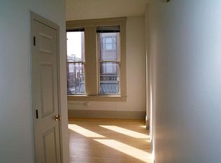 1899 W 25th St APT 206, Cleveland, OH 44113