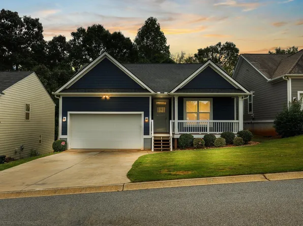 126 Colonial Walk, Pickens, SC 29671