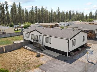 3110 E Chattaroy Rd TRLR 109, Chattaroy, WA 99003