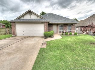 9708 N 102nd East Ave, Owasso, OK 74055