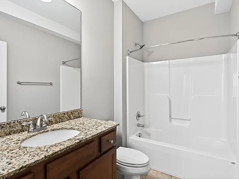 Palomar View Apartments — Photo 19
