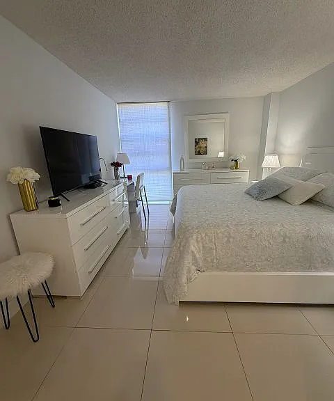 20400 W Country Club Dr #216 — Photo 18