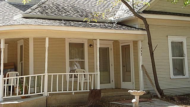 2nd image of 807 Live Oak St